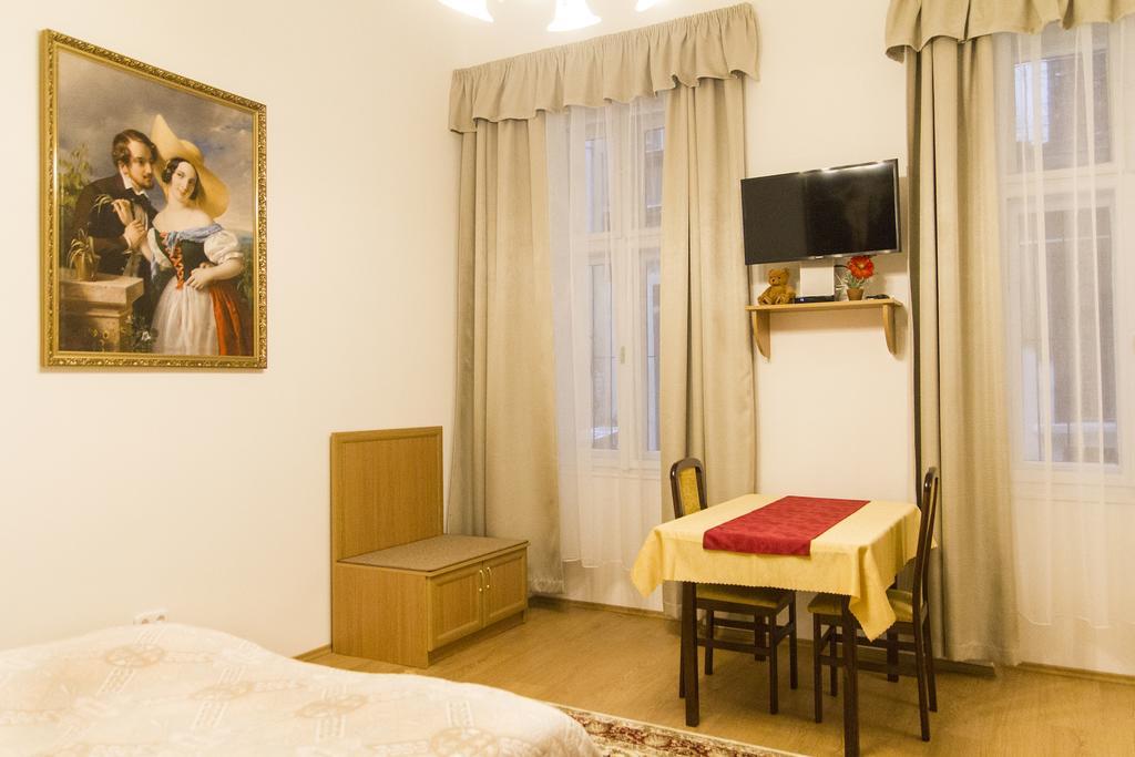 Authentic Klauzal Apartment Budapest Exterior foto