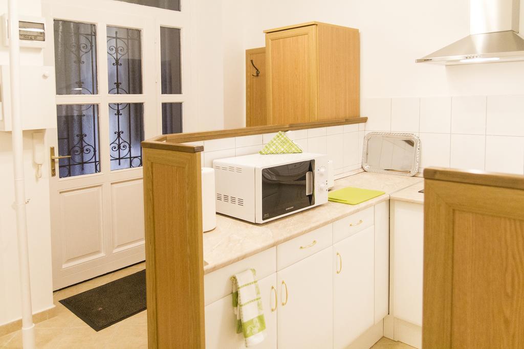 Authentic Klauzal Apartment Budapest Exterior foto